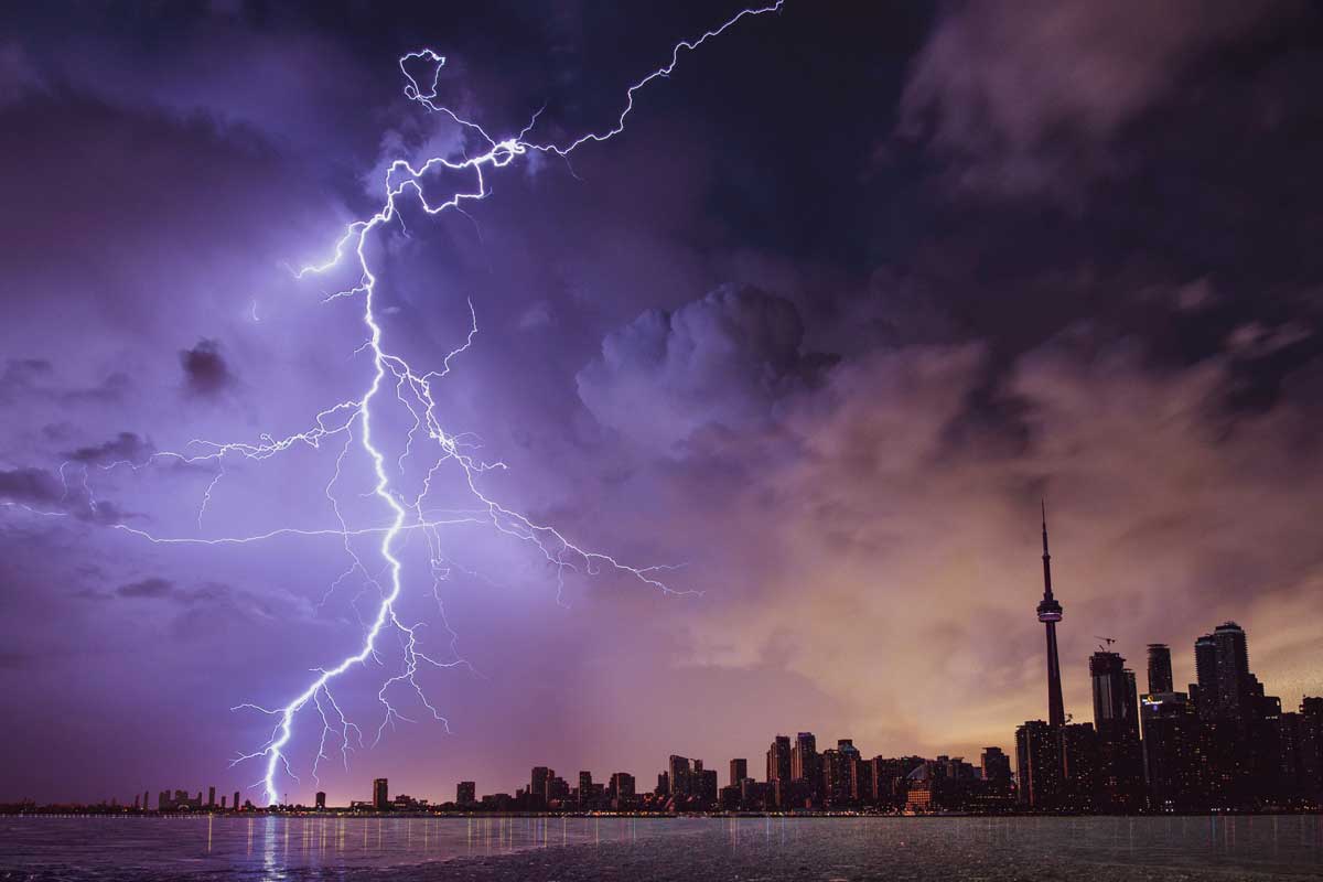 Dramatic footage shows house collapsing due to thunderstorm Lightning