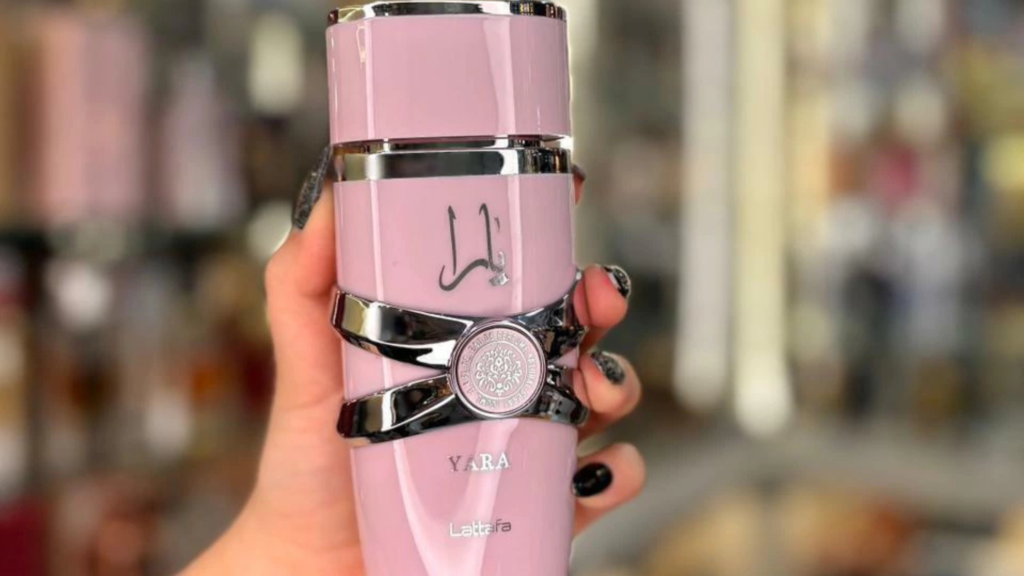 Perfume Yara Lattafa Eau de Parfum Feminino 100 ml. Perfume Yara Lattafa Eau de Parfum Feminino 100 ml.